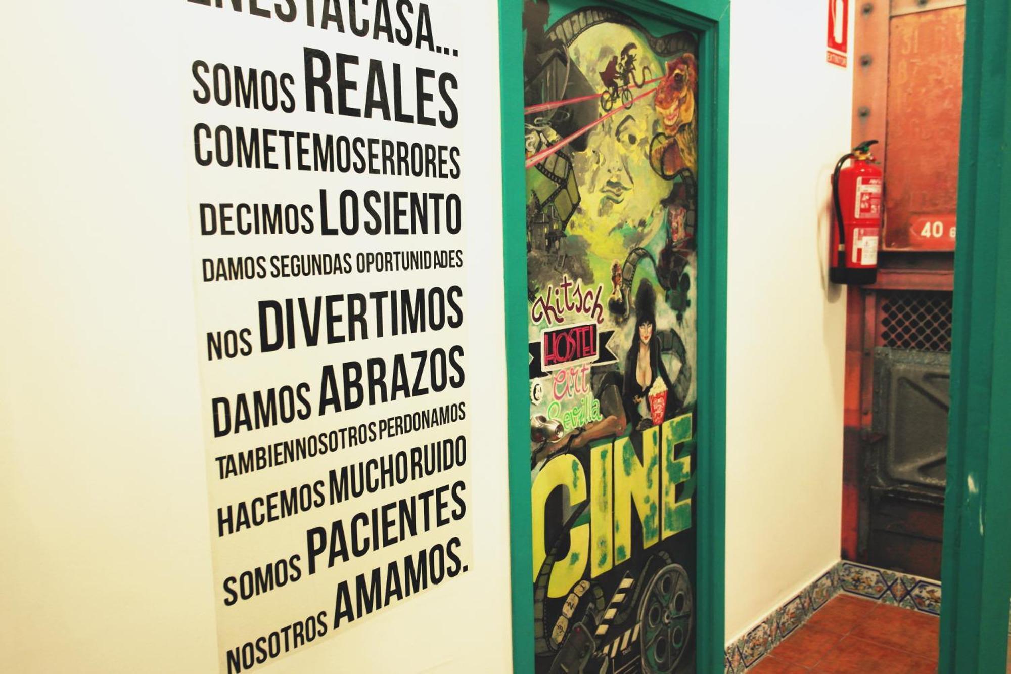 Rio Hostel Sevilla Ruang foto