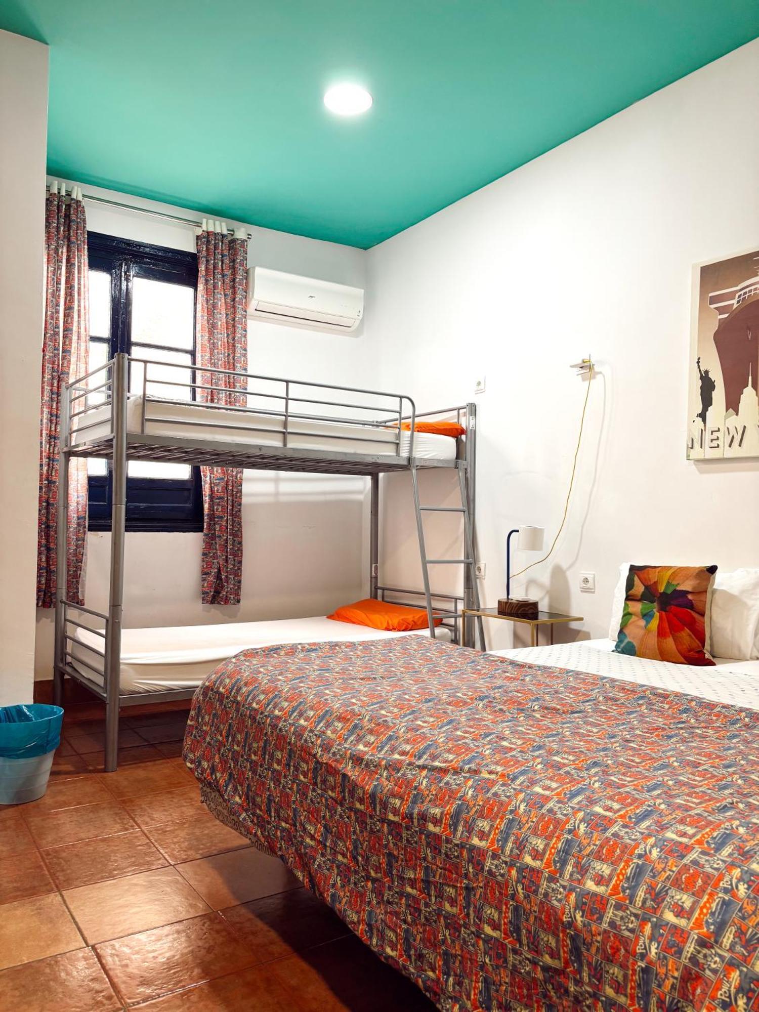 Rio Hostel Sevilla Bagian luar foto