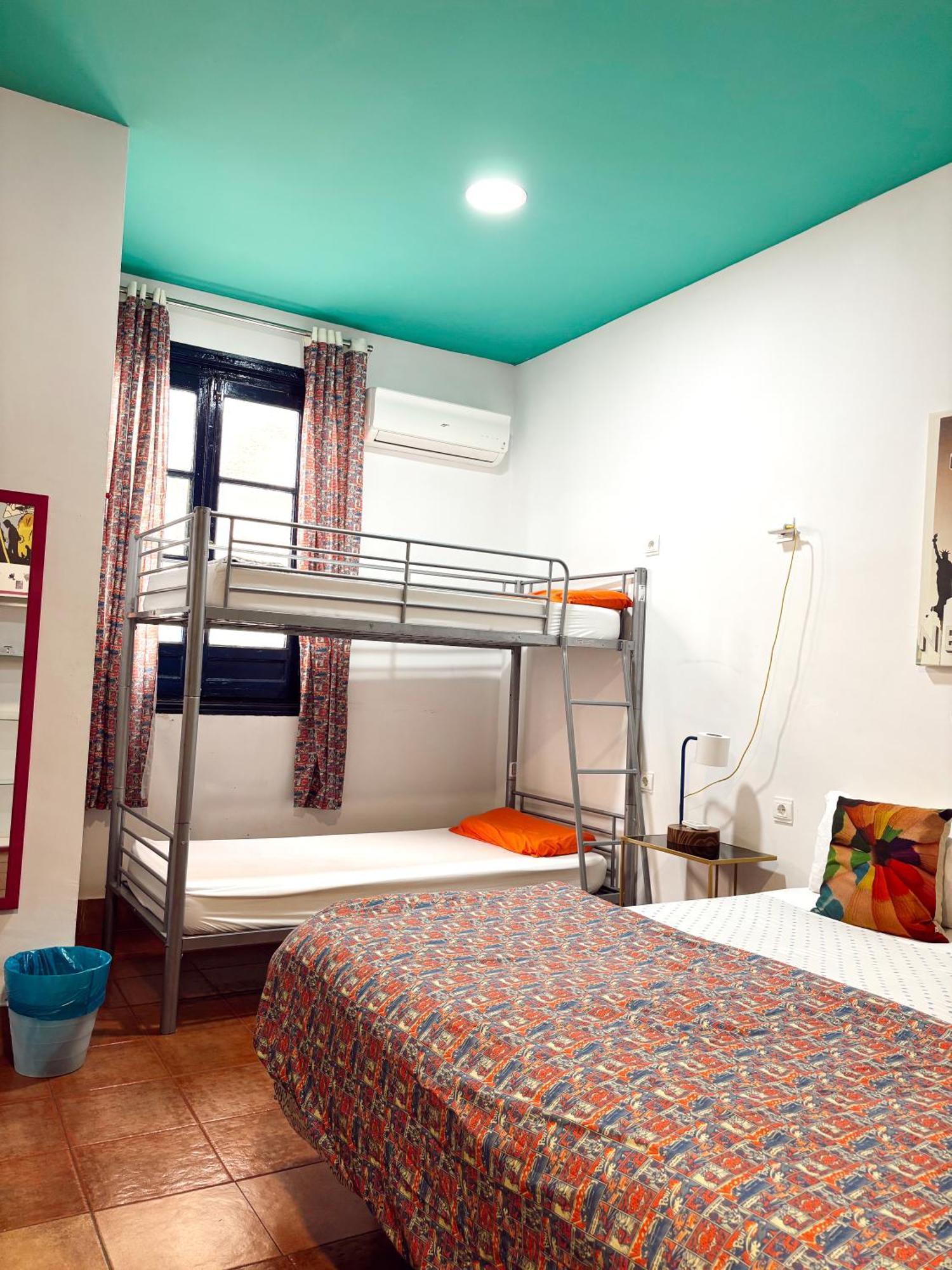 Rio Hostel Sevilla Bagian luar foto