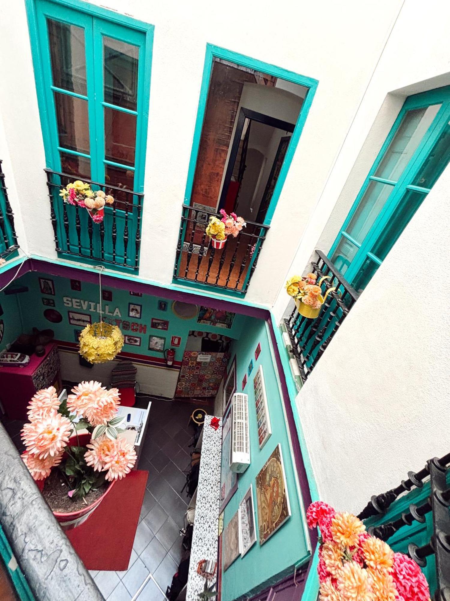 Rio Hostel Sevilla Bagian luar foto