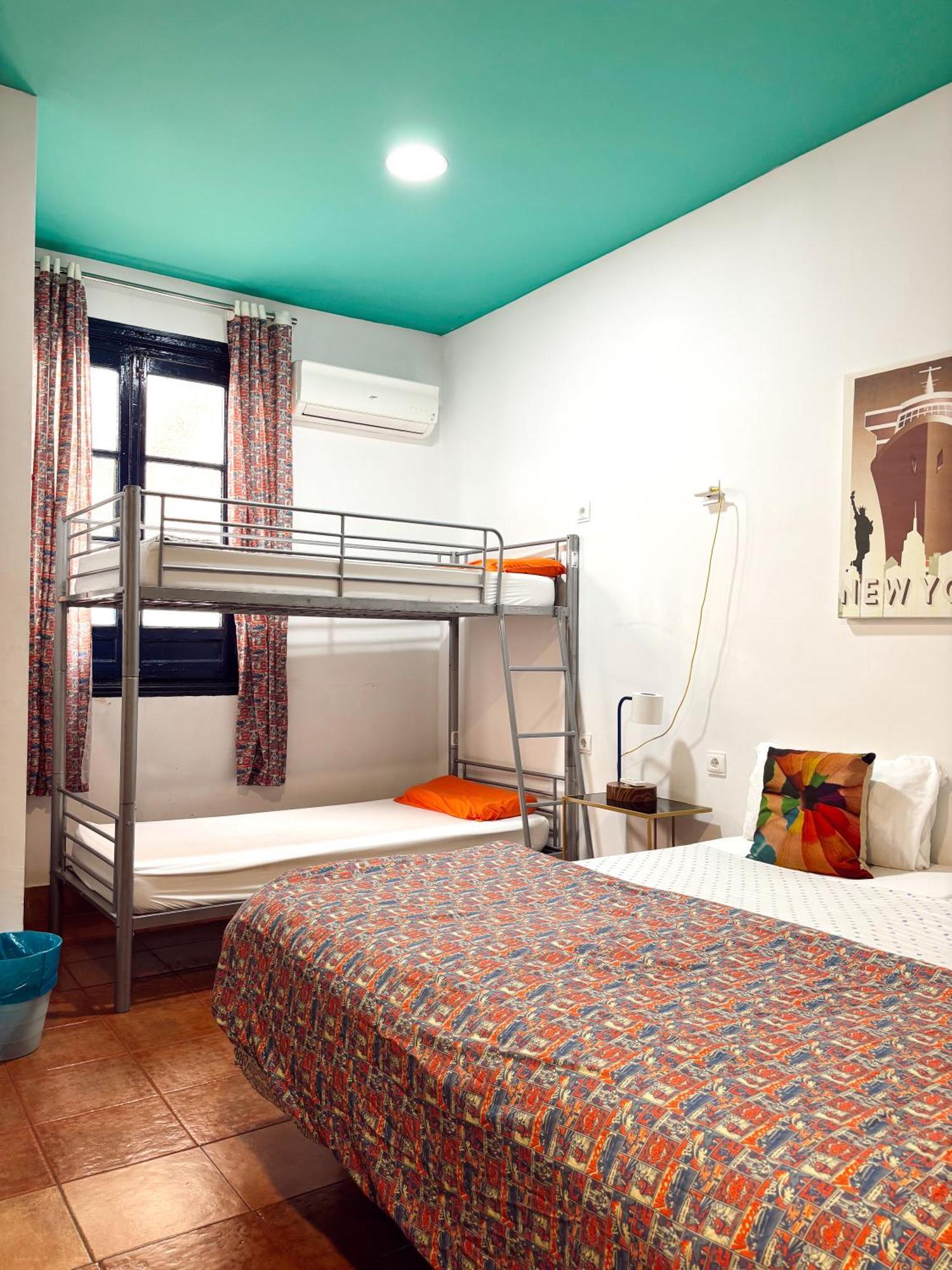 Rio Hostel Sevilla Bagian luar foto
