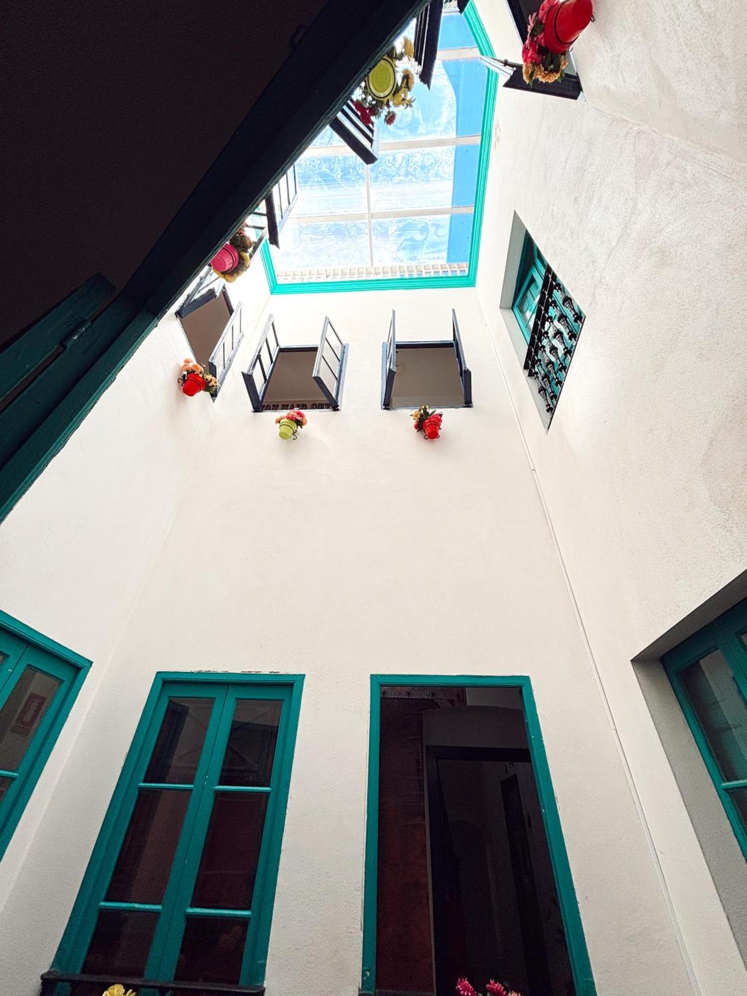 Rio Hostel Sevilla Bagian luar foto